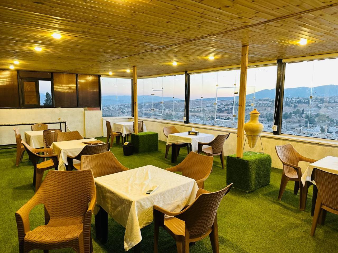 Dream House Hotel Jerash จีราช ภายนอก รูปภาพ