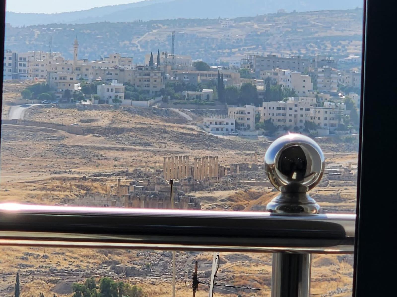Dream House Hotel Jerash จีราช ภายนอก รูปภาพ